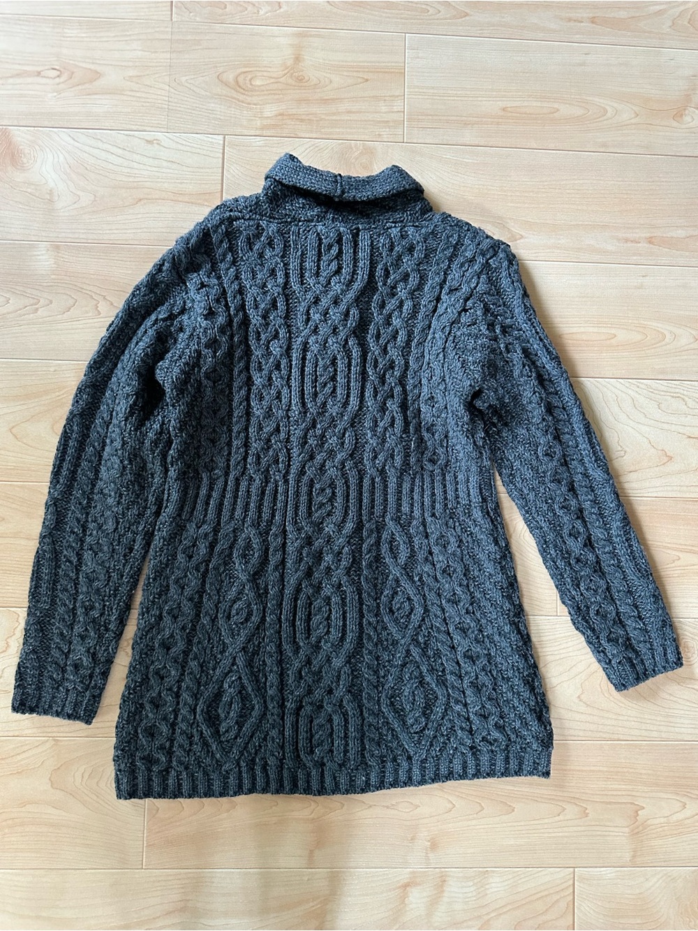 Aran Sweater Market Classic Cable-Knit Button-Up Sweater Coat Charcoal Gray NWT - Picture 9 of 9